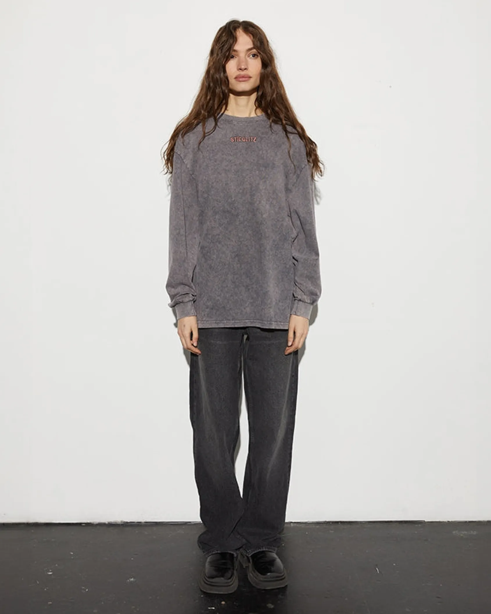 Clearance STIEGLITZ Worn Out Skate Longsleeve | Washed Grey